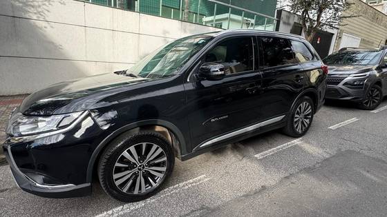 MITSUBISHI OUTLANDER 2.0 MIVEC GASOLINA HPE AUTOMÁTICO MITSUBISHI OUTLANDER 2.0 MIVEC GASOLINA HPE AUTOMÁTICO